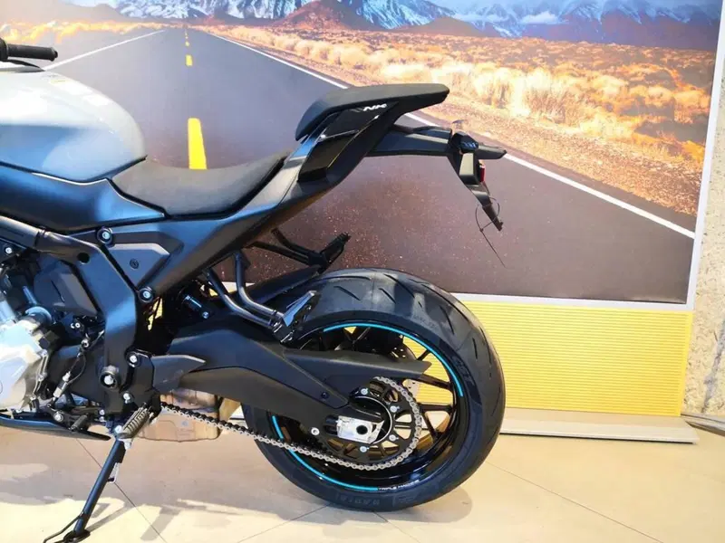 CFMOTO 675NK (2025 - 26) (9)