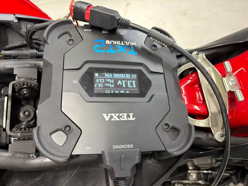 Ducati Streetfighter V2 (2022 - 24) (12)