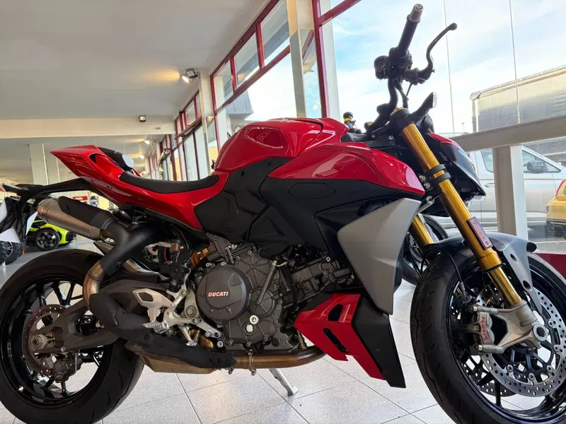 Ducati Streetfighter V2 S (2025 - 26) (2)