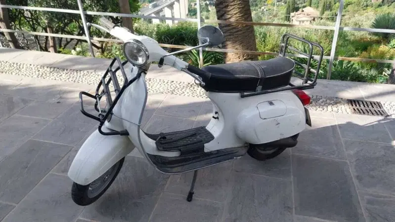 Piaggio primavera 125 (2)