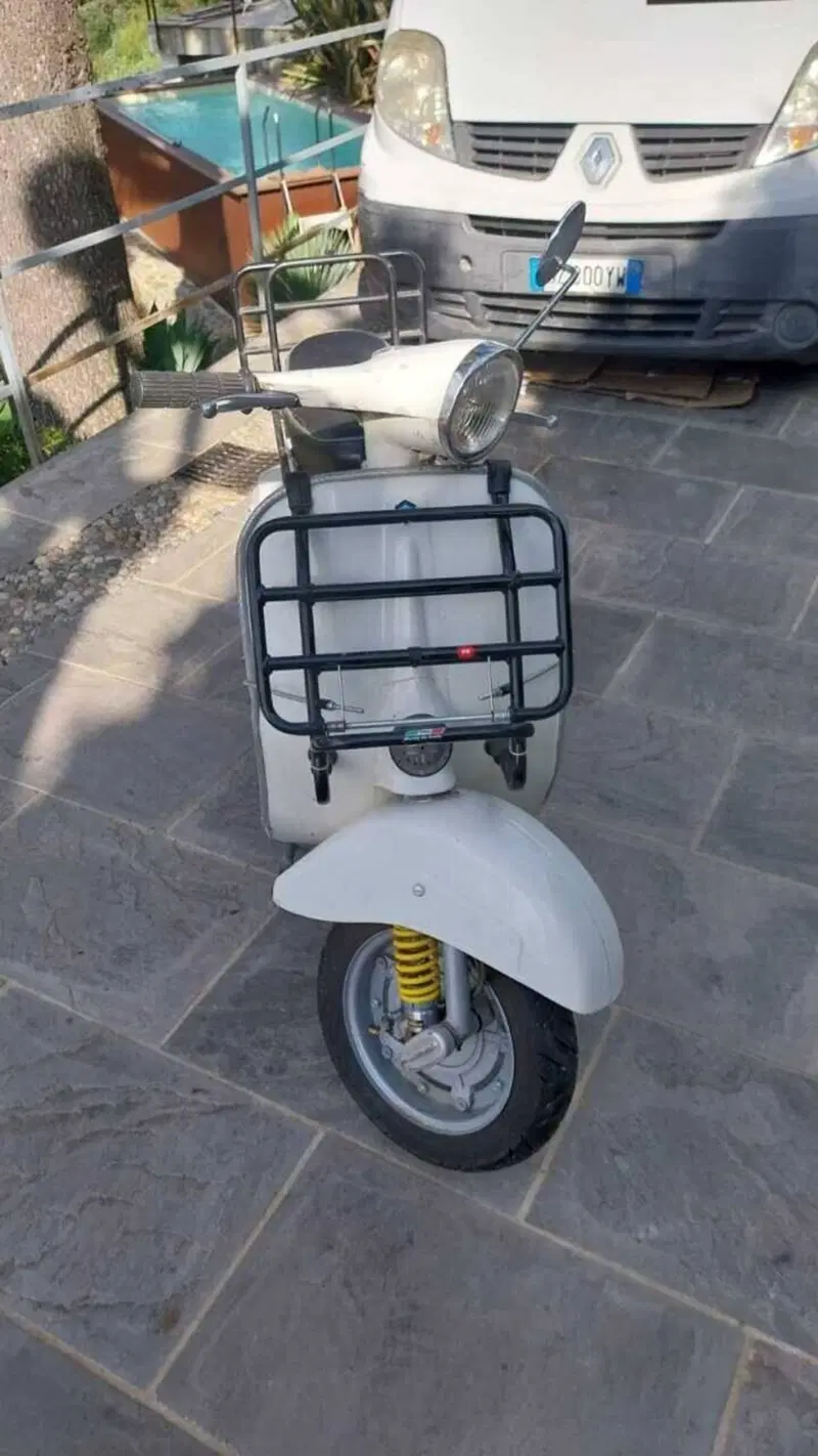 Piaggio primavera 125 (3)