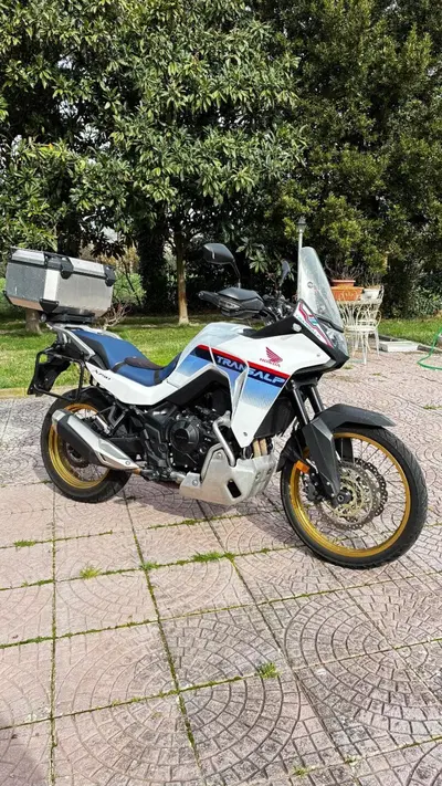 Honda Transalp XL750 (2023 - 24) usata