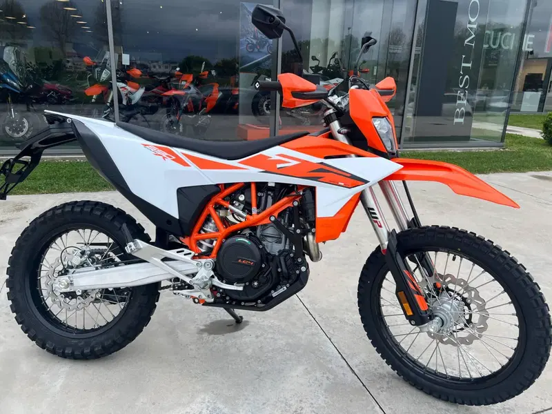 KTM 690 Enduro R (2026) (7)
