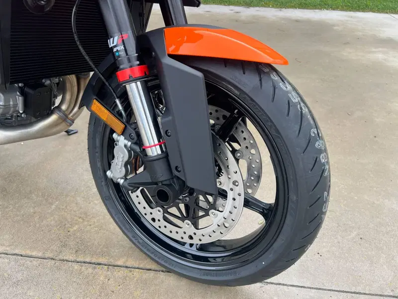 KTM 990 Duke (2024 - 26) (5)