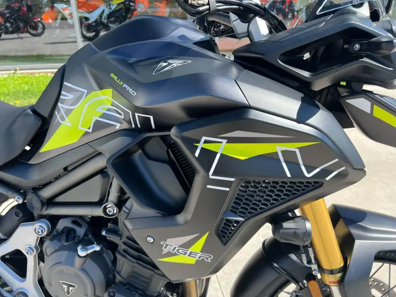 Triumph Tiger 1200 Desert Special Edition (2026) (9)