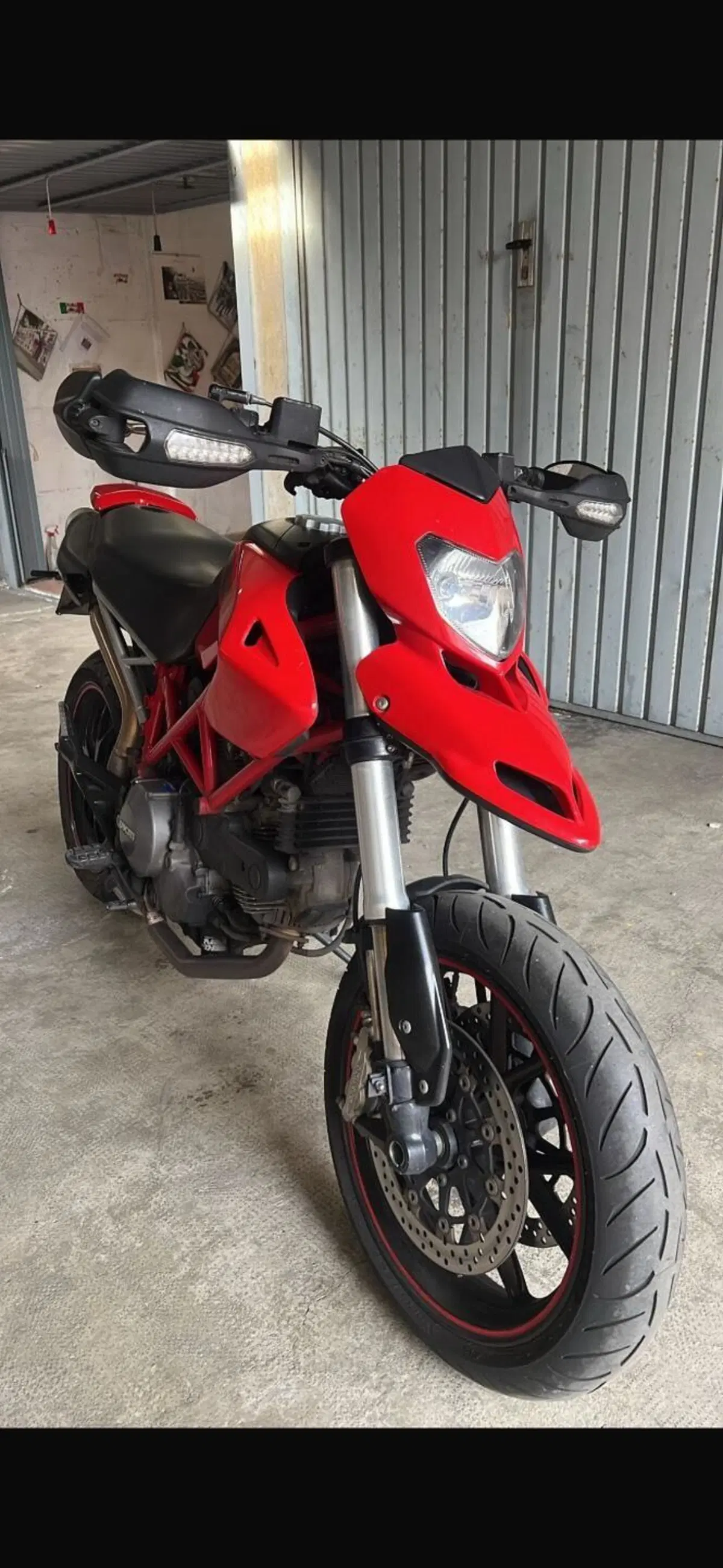 Ducati Hypermotard 796 (2012)