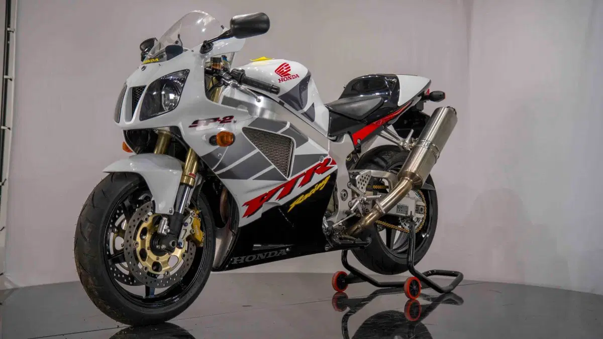Honda VTR 1000 SP-2 (2002 - 06) (3)