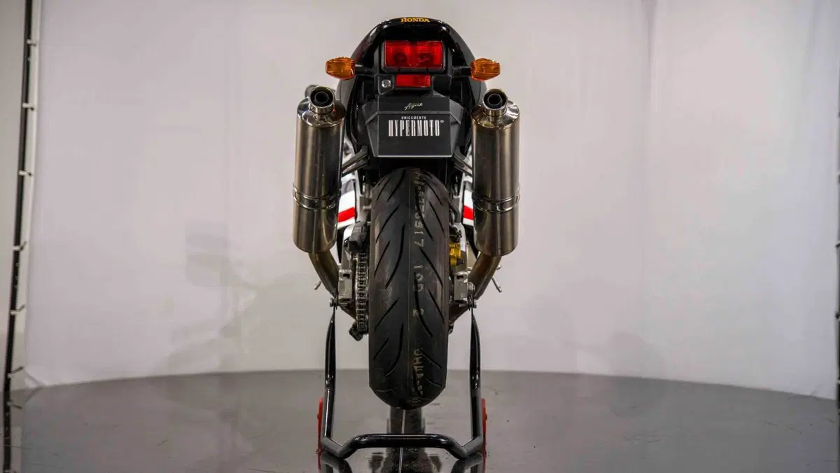 Honda VTR 1000 SP-2 (2002 - 06) (8)