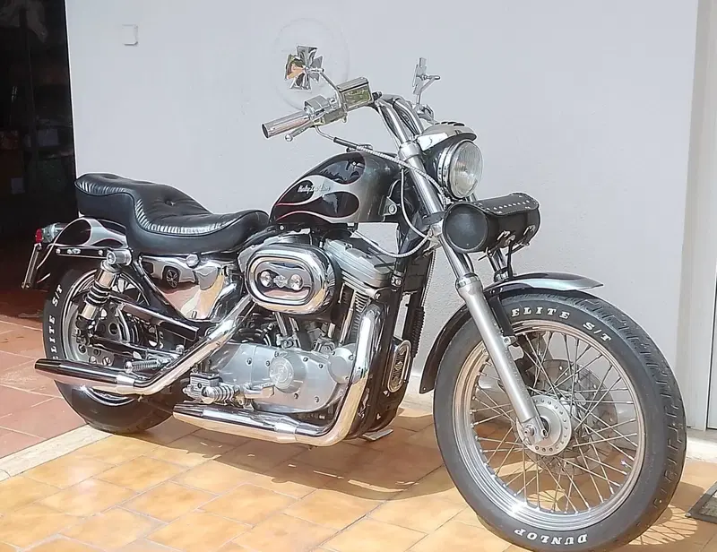 Harley-Davidson SPORTSTER 883