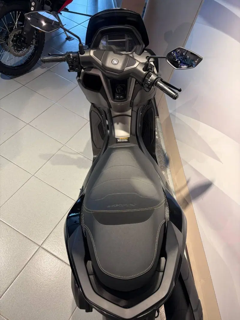 Yamaha N-Max 155 (2026) (5)