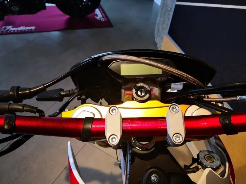 Fantic Motor XMF 125 Competition (2025 - 26) (12)