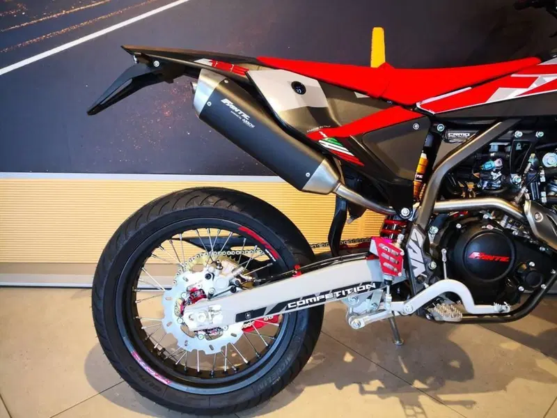 Fantic Motor XMF 125 Competition (2025 - 26) (5)
