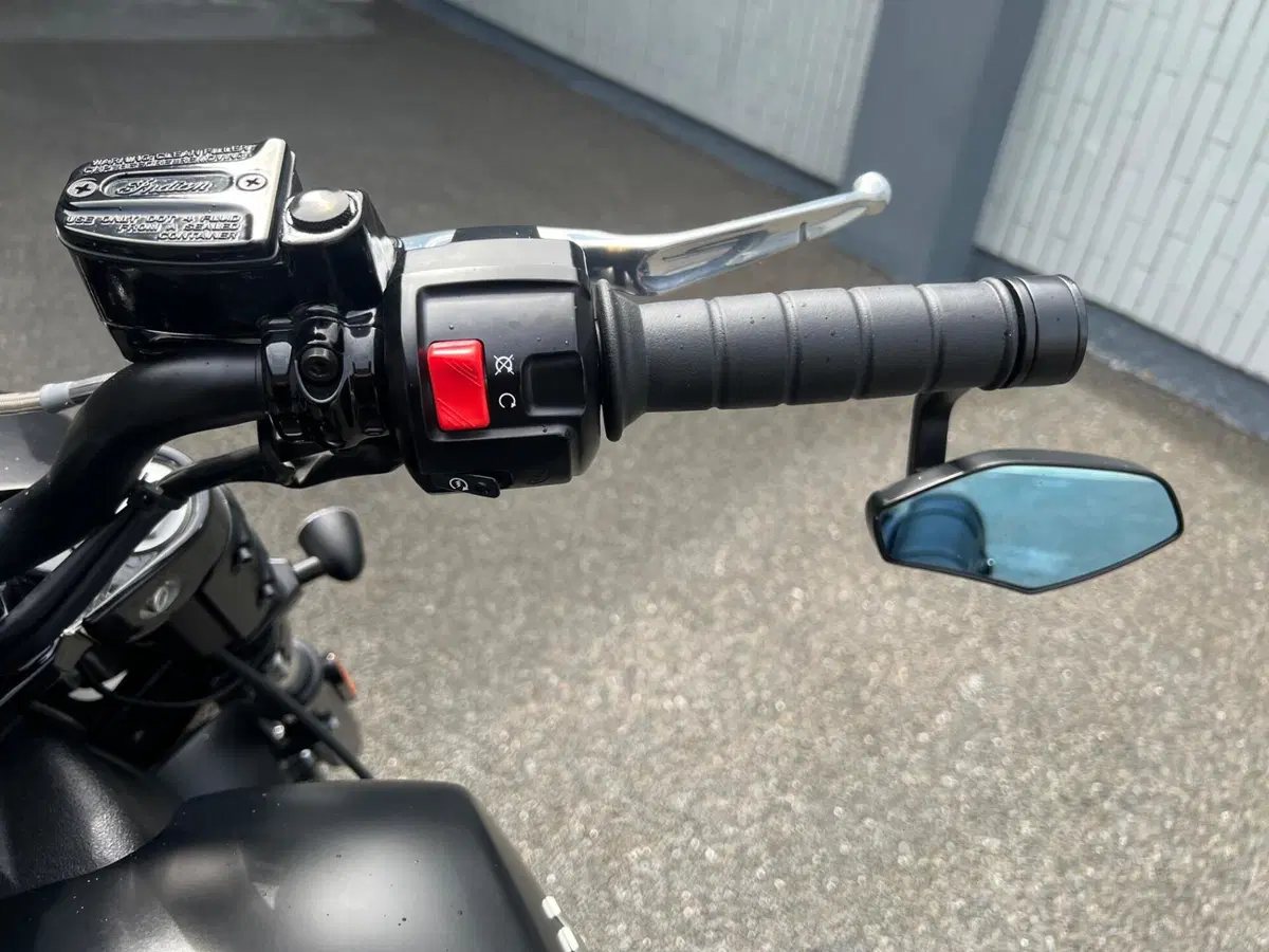 Indian Scout 1133 Bobber (2018 - 20) (15)