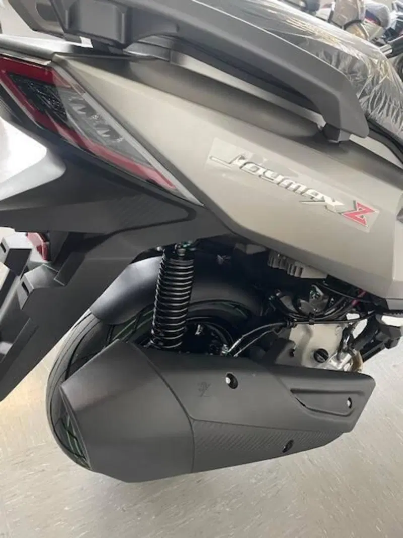 Sym Joymax 300 Z (2025 - 26) (3)