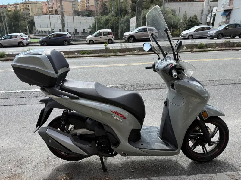 Honda SH 350 Sport (2021 - 24) (4)