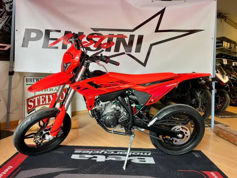 Betamotor RR 125 4T Motard T (2025 - 26) (2)