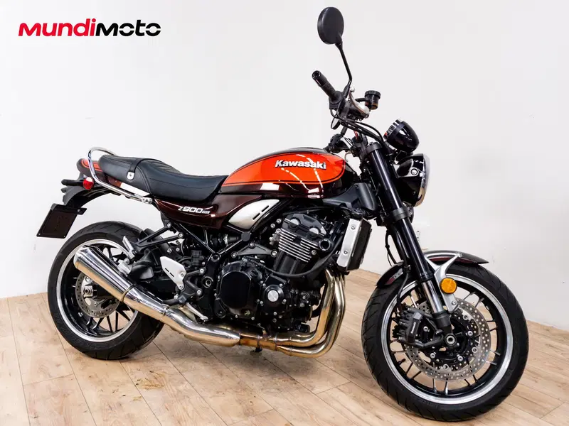 Kawasaki Z 900 RS (2021) (2)