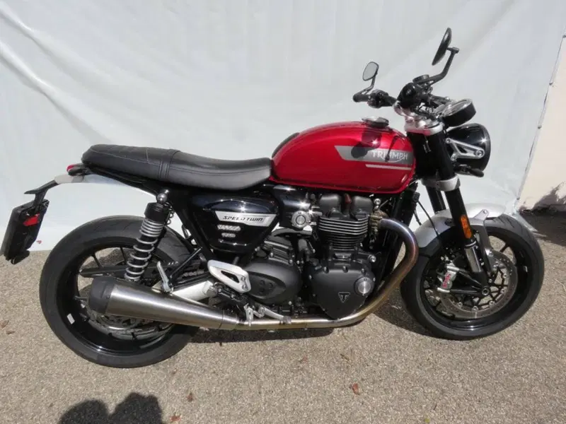 Triumph Speed Twin 1200 (2021 - 24) (3)