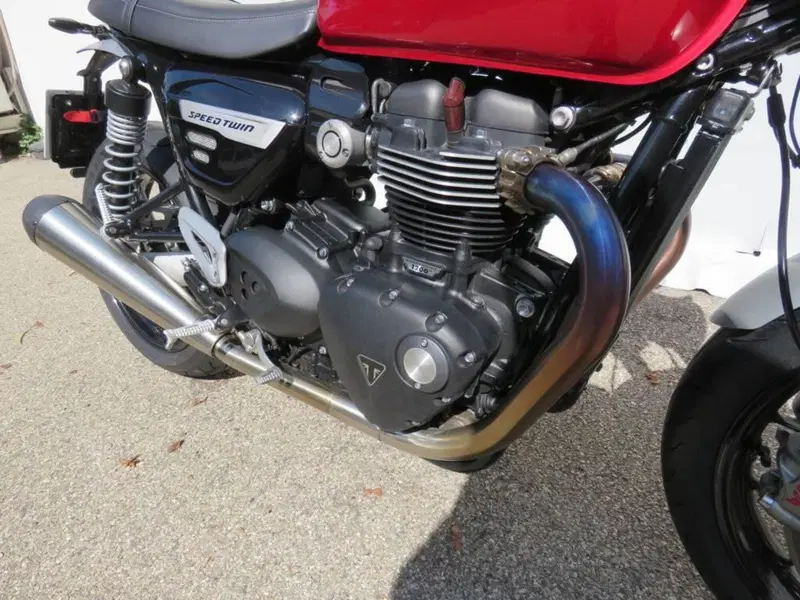 Triumph Speed Twin 1200 (2021 - 24) (9)