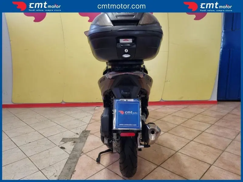 Kl Brera 300 (2022 - 25) (5)