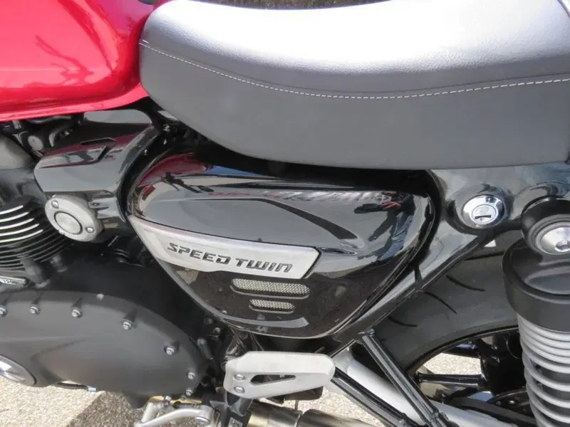Triumph Speed Twin 1200 (2021 - 24) (14)