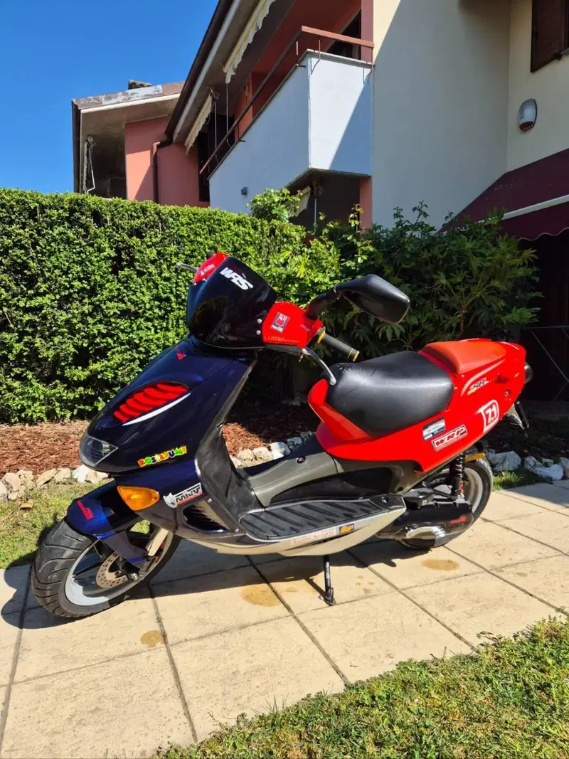 Aprilia SR 50 Racing LC (1998 - 02) (2)