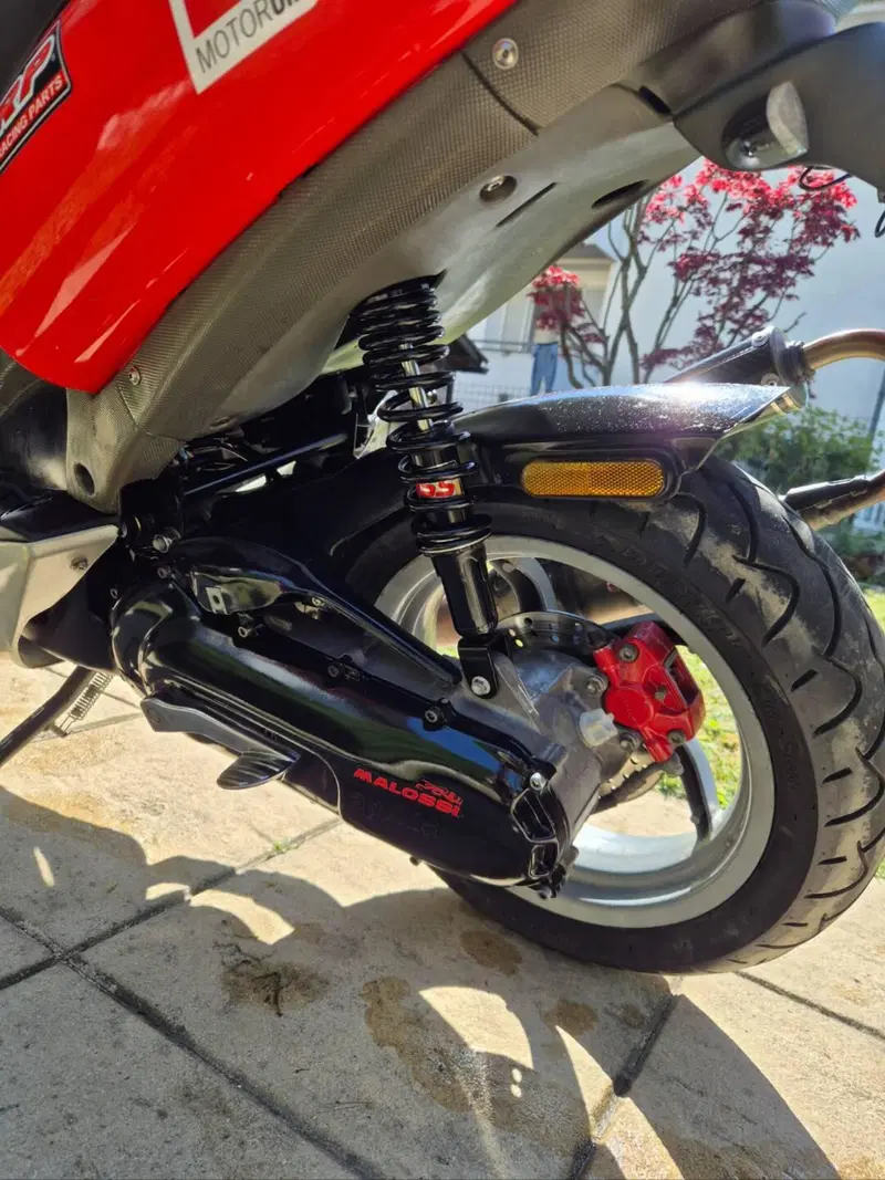 Aprilia SR 50 Racing LC (1998 - 02) (7)