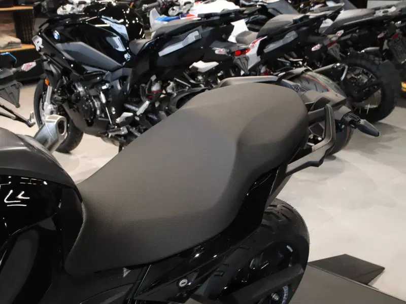 Bmw F 900 XR (2025 - 26) (9)