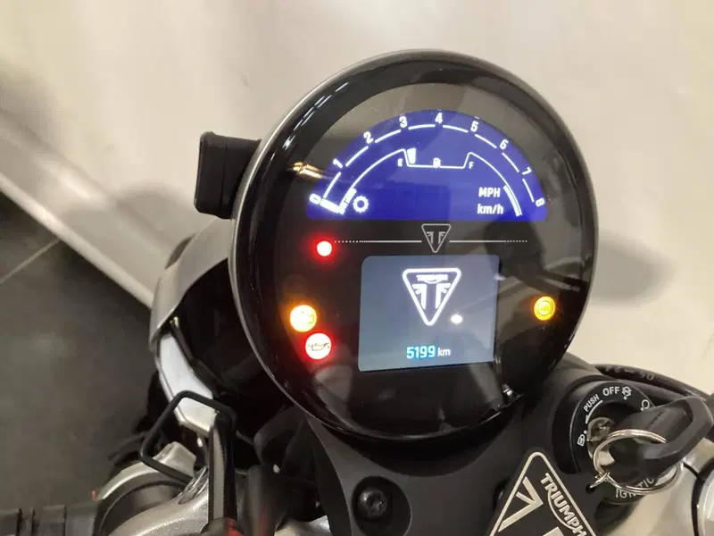 Triumph Speed Twin 1200 (2025 - 26) (5)