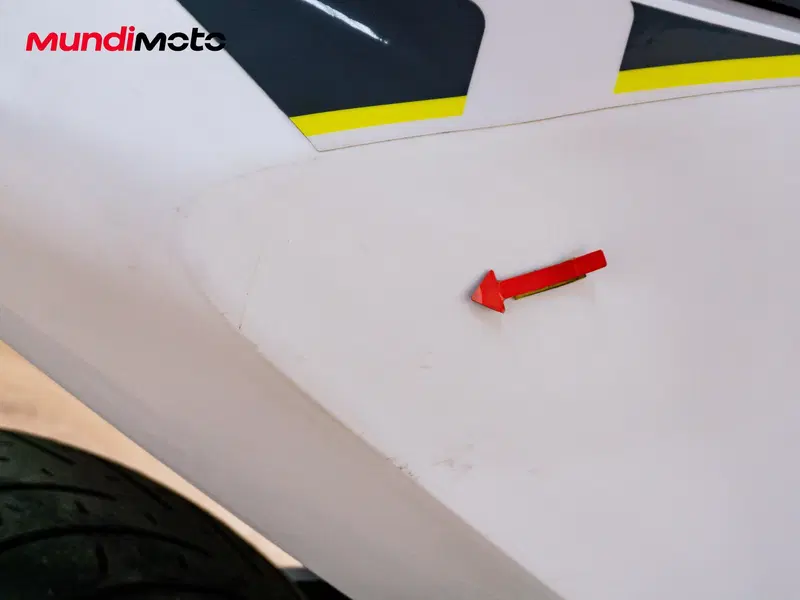 Husqvarna 701 Supermoto (2022) (15)