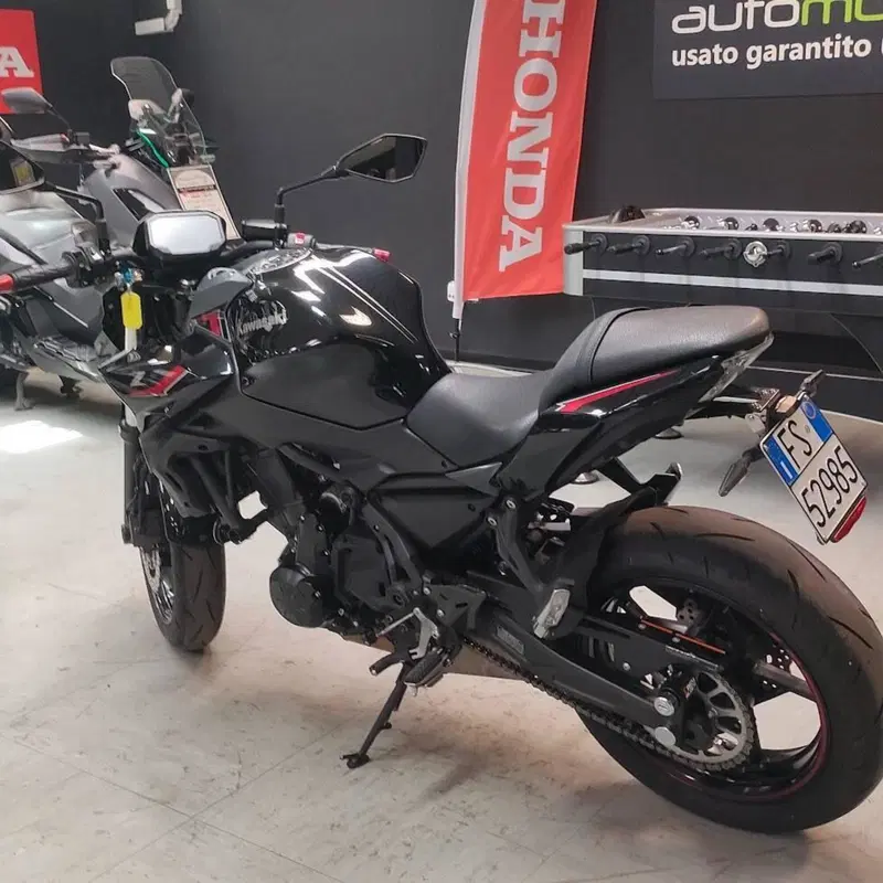 Kawasaki Z 650 (2025 - 26) (3)