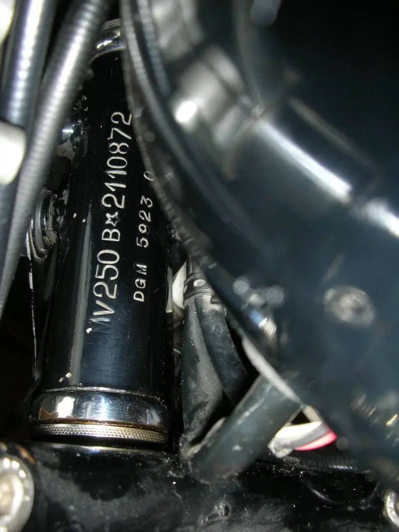 MV Agusta 250 bicilindrica iscritta ASI (6)
