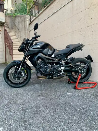 Yamaha MT-09 (2017 - 20) usata