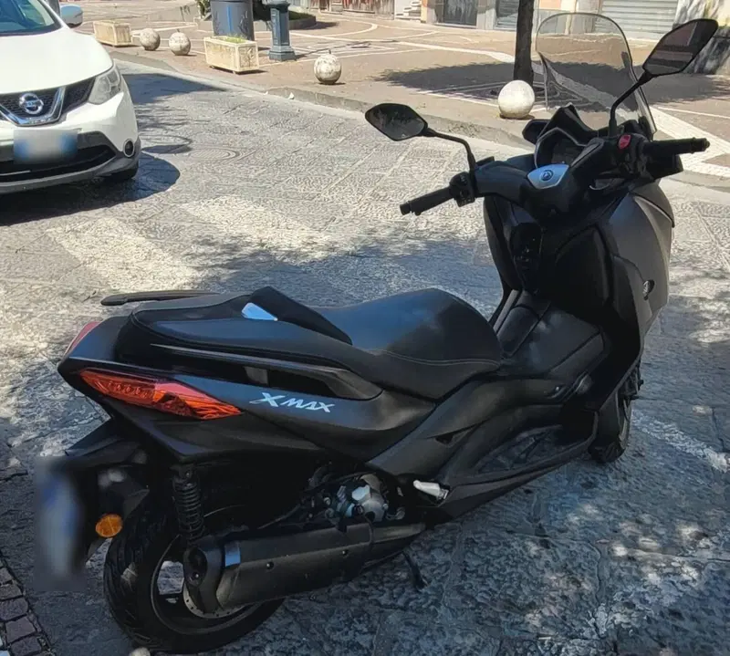 Yamaha X-Max 300 ABS (2017 - 20) (4)
