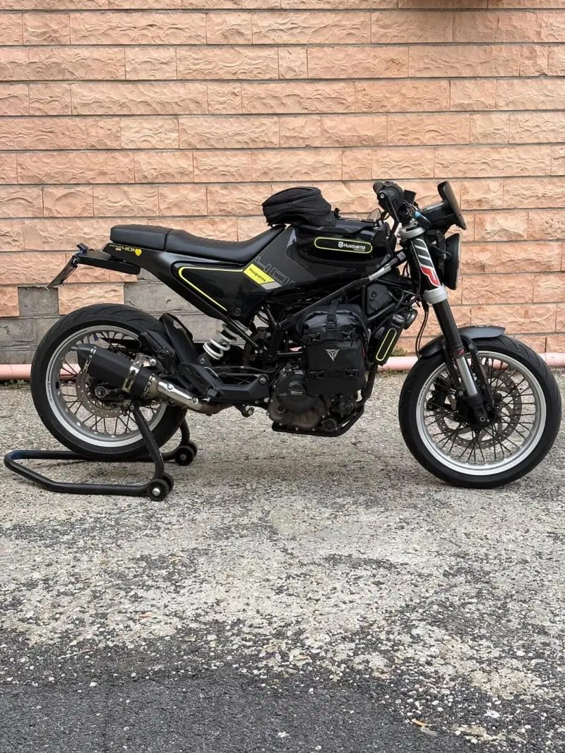 Husqvarna Svartpilen 401 (2018 - 19) (2)