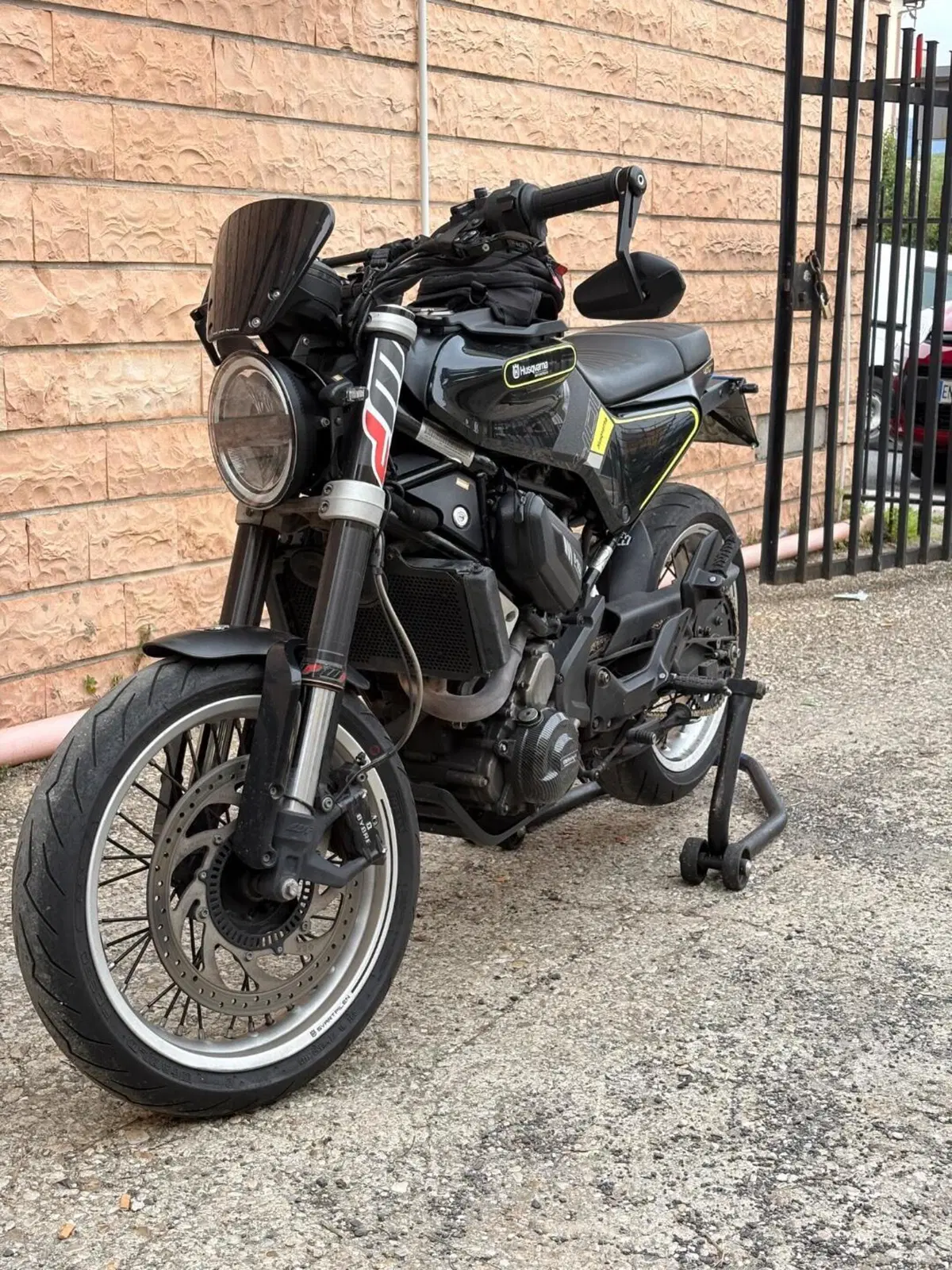 Husqvarna Svartpilen 401 (2018 - 19) (5)