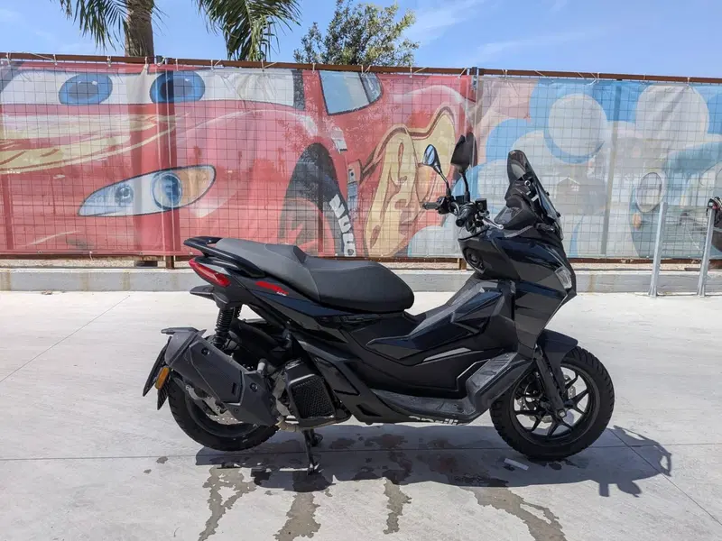 Aprilia SR GT 125 Sport (2025 - 26) (3)