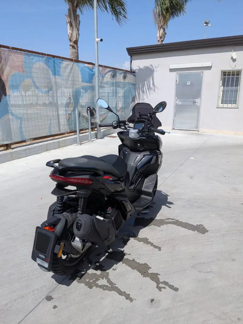 Aprilia SR GT 125 Sport (2025 - 26) (7)