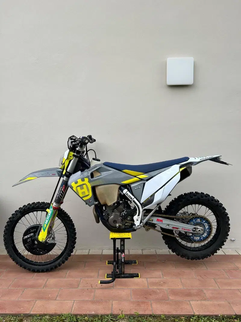 Husqvarna FE 350 (2020) (2)