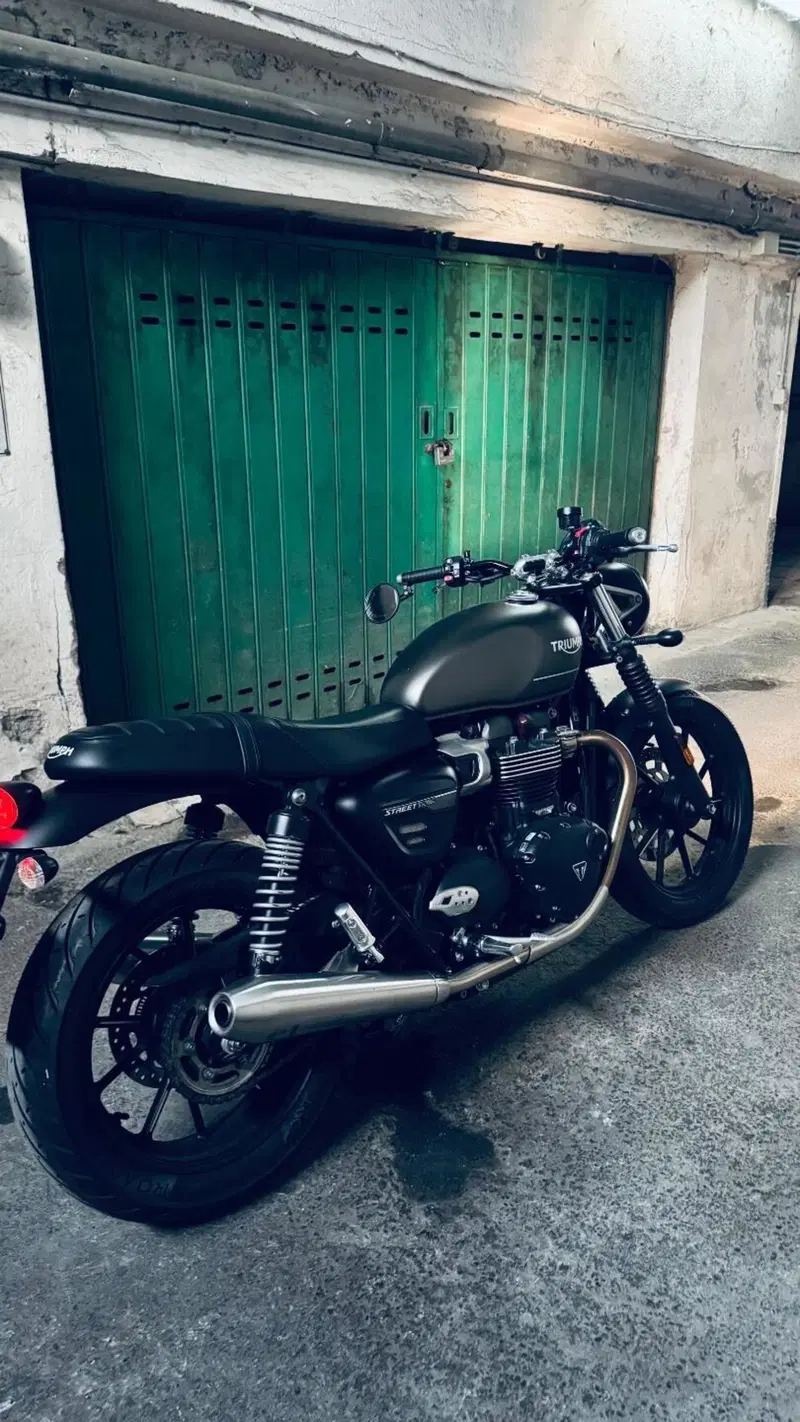 Triumph Street Twin 900 (2021 - 22) (9)