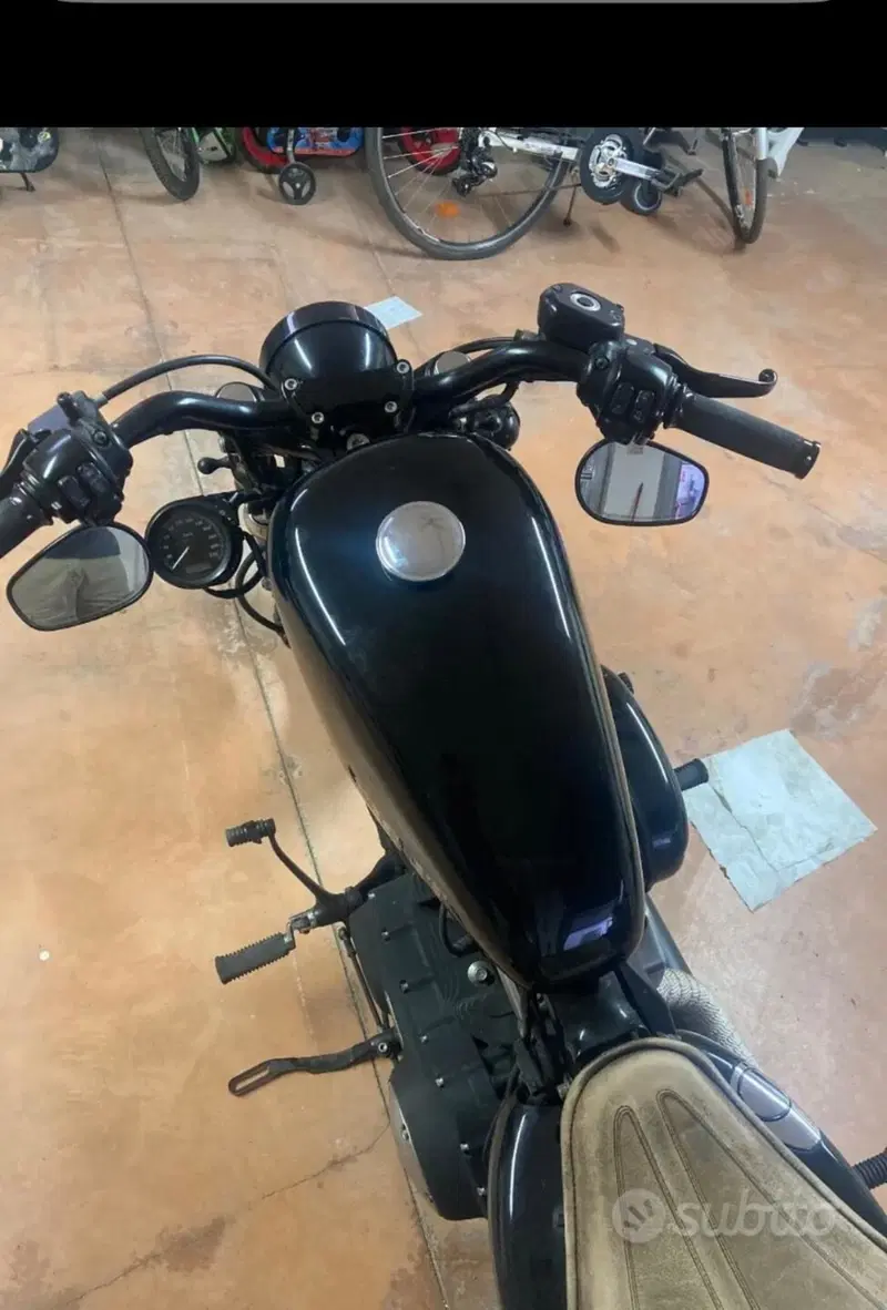 Harley-Davidson 1200 Custom (2007 - 13) - XL 1200C (4)