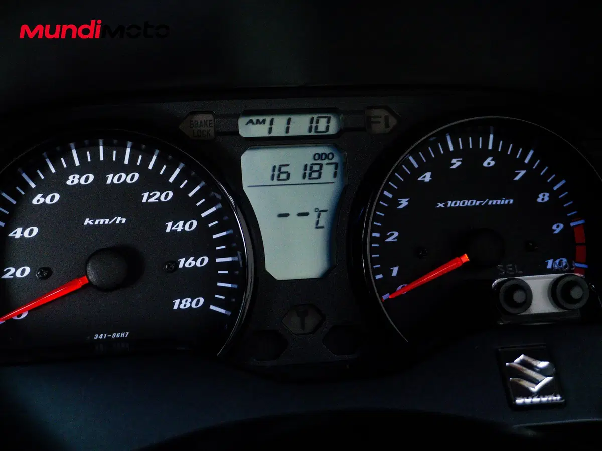 Suzuki Burgman 400 (2022 - 24) (10)