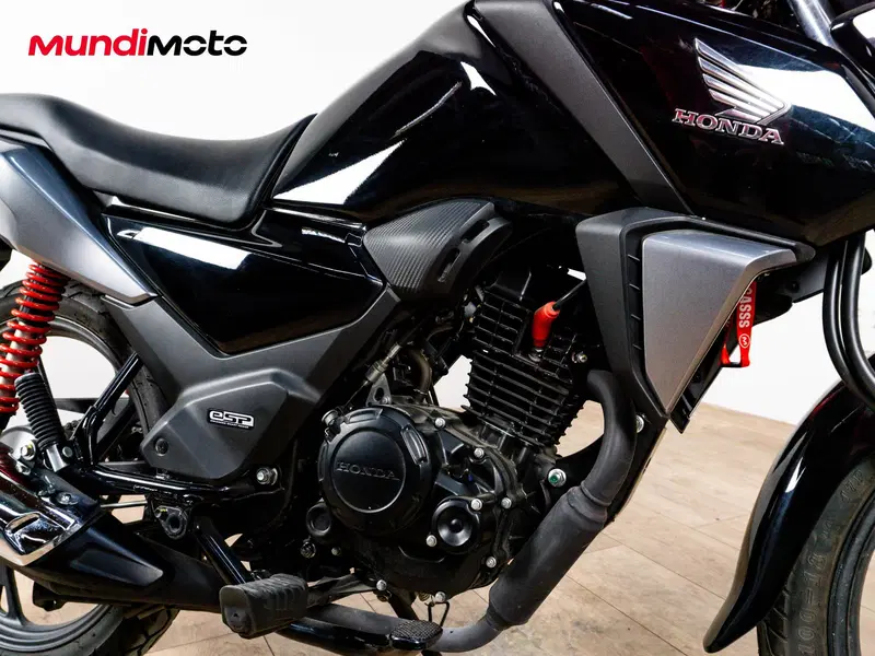 Honda CB 125 F (2026) (5)