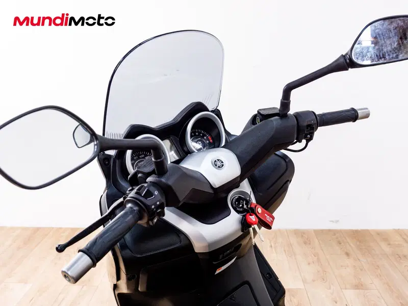 Yamaha X-Max 250 Sport (2011 - 13) (11)