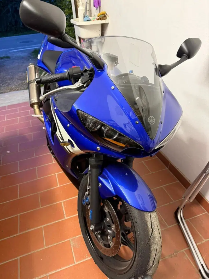 Yamaha YZF R6 (2003 - 04)