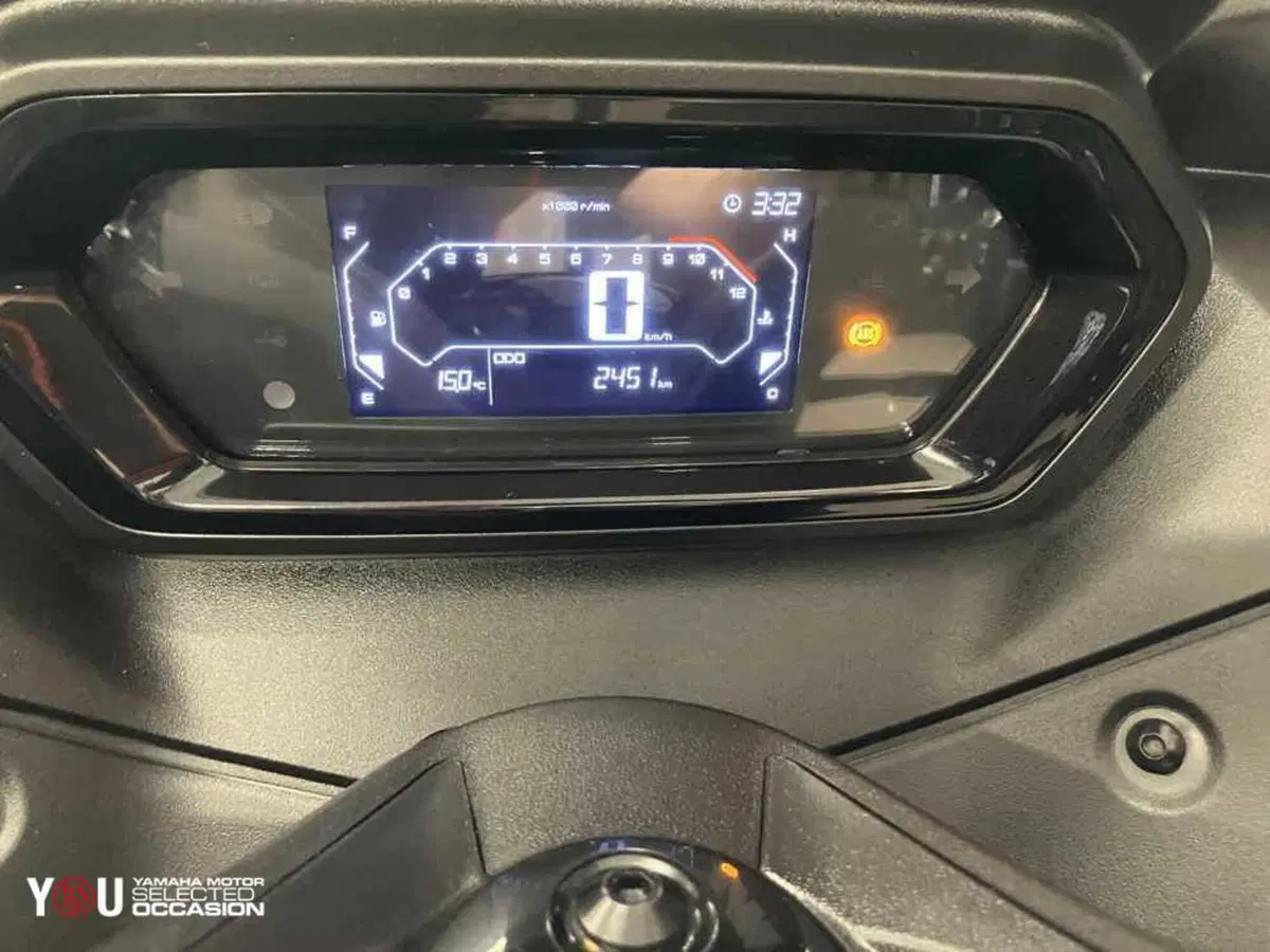 Yamaha X-Max 300 (2025 - 26) (2)