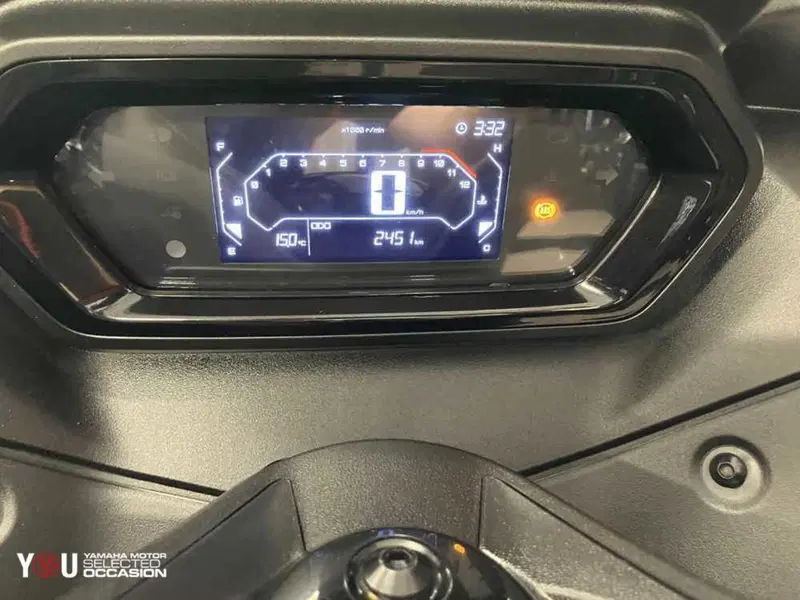 Yamaha X-Max 300 (2025 - 26) (2)