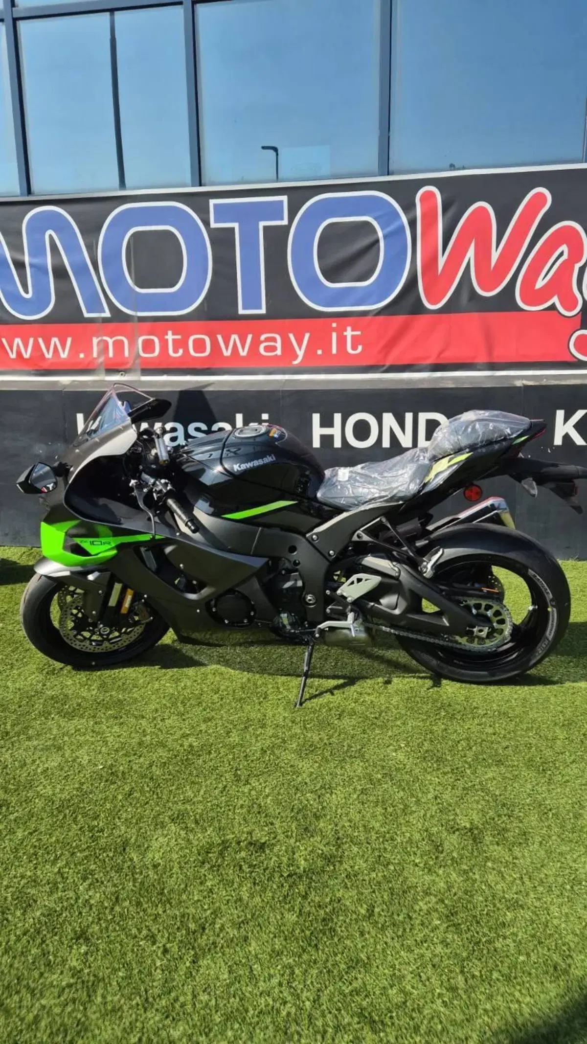 Kawasaki Ninja 1000 ZX-10R (2026) (4)