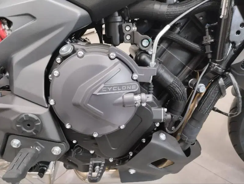 Cyclone RX650 (2025 - 26) (8)