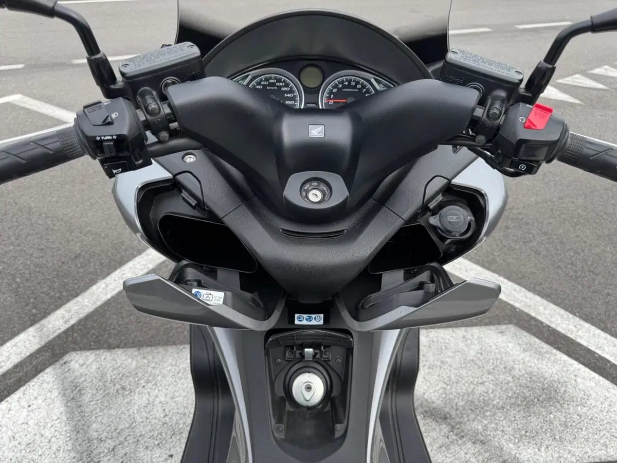 Honda SW-T 600 ABS (2012 - 16) (7)